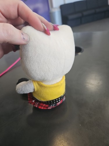 TY Punk Hello Kitty Sanrio 6" Soft Toy Plush Cat 2009 Punk Rock Emo Tartan Bow - Picture 3 of 7