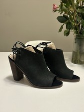 Women's Nine West Black Peep-Toe Heeled Sandals lace up back size 9.5 worn once