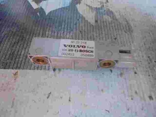 Airbagsensor Airbagsteuergerät Volvo V70 S60 XC70 8622318 BOSCH 002453 050899