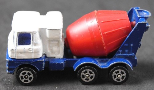 Corgi Juniors FORD TRANSIT IVECO LAND ROVER LEYLAND TERRIER RENAULT Mix Lot Vans - Picture 52 of 171