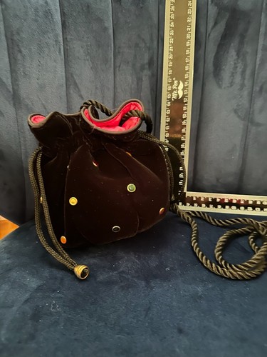 Neu Vintage Bob Mackie schwarz Samt Nieten Abendtasche und Bad Body Kollektion - Bild 12 von 24