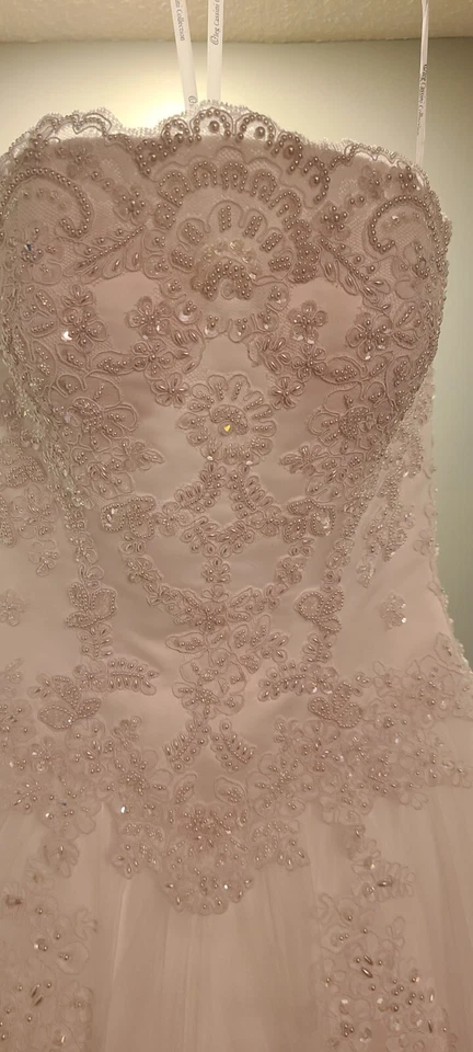 Oleg Cassini sin tirantes Foto 2 de 4