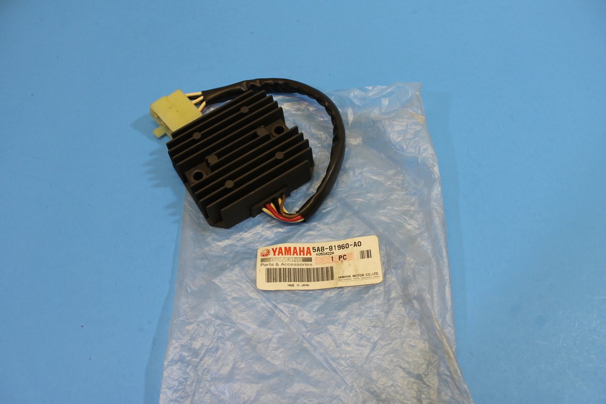 NOS OEM YAMAHA RECTIFIER REGULATOR 5A8-A0 Virago XV920 / 5A8-81960