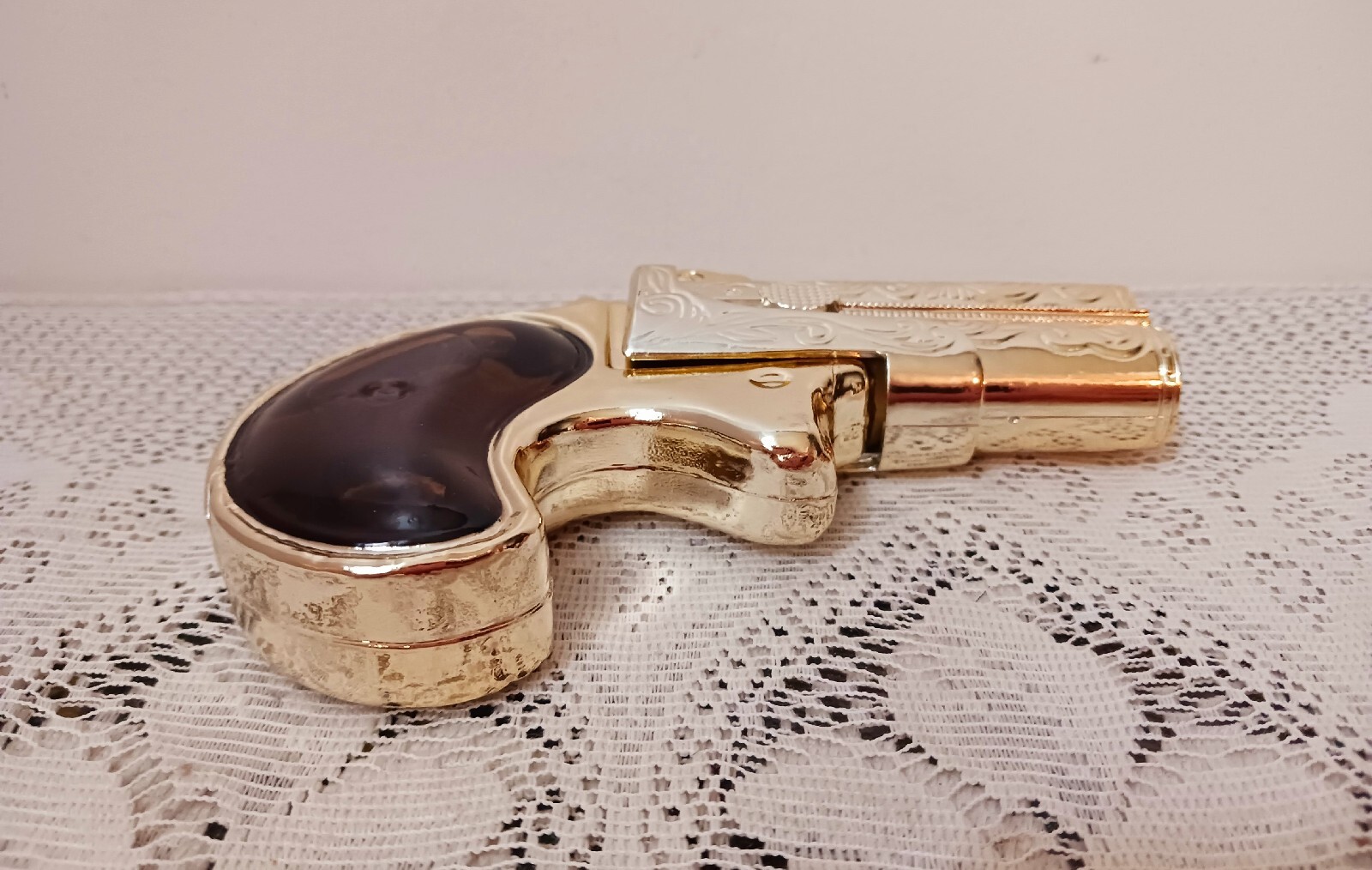 Vtg Avon Derringer Gun Decanter Wild Country Cologne 2 FL. oz. NOS New