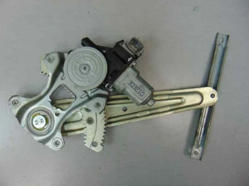 2 pin rear window regulator left. For Nissan Juke (F15E) Acenta 2013 180614