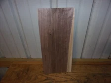1 PC WALNUT CHARCUTERIE BOARD KILN DRIED LUMBER  1973V  14 1/2"X 7 3/4"X 15/16"