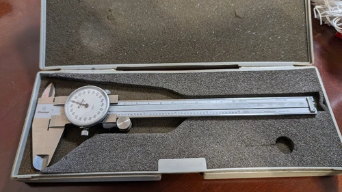 Mitutoyo Analog Dial 0-6" Dial Caliper .001 Graduation