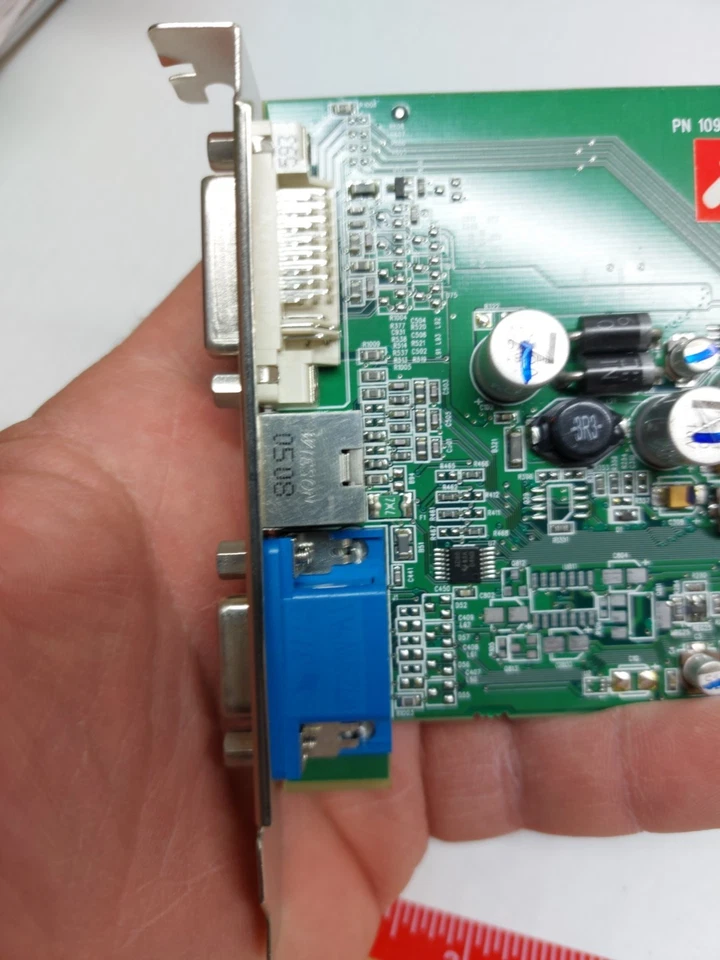 ATI Radeon 9550 256MB AGP Graphics Card D5 As Shown - Image 2 of 4