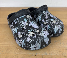 Crocs Classic Clog Womens7 Black Pink Floral Print Fleece Lined Slip On Comfort