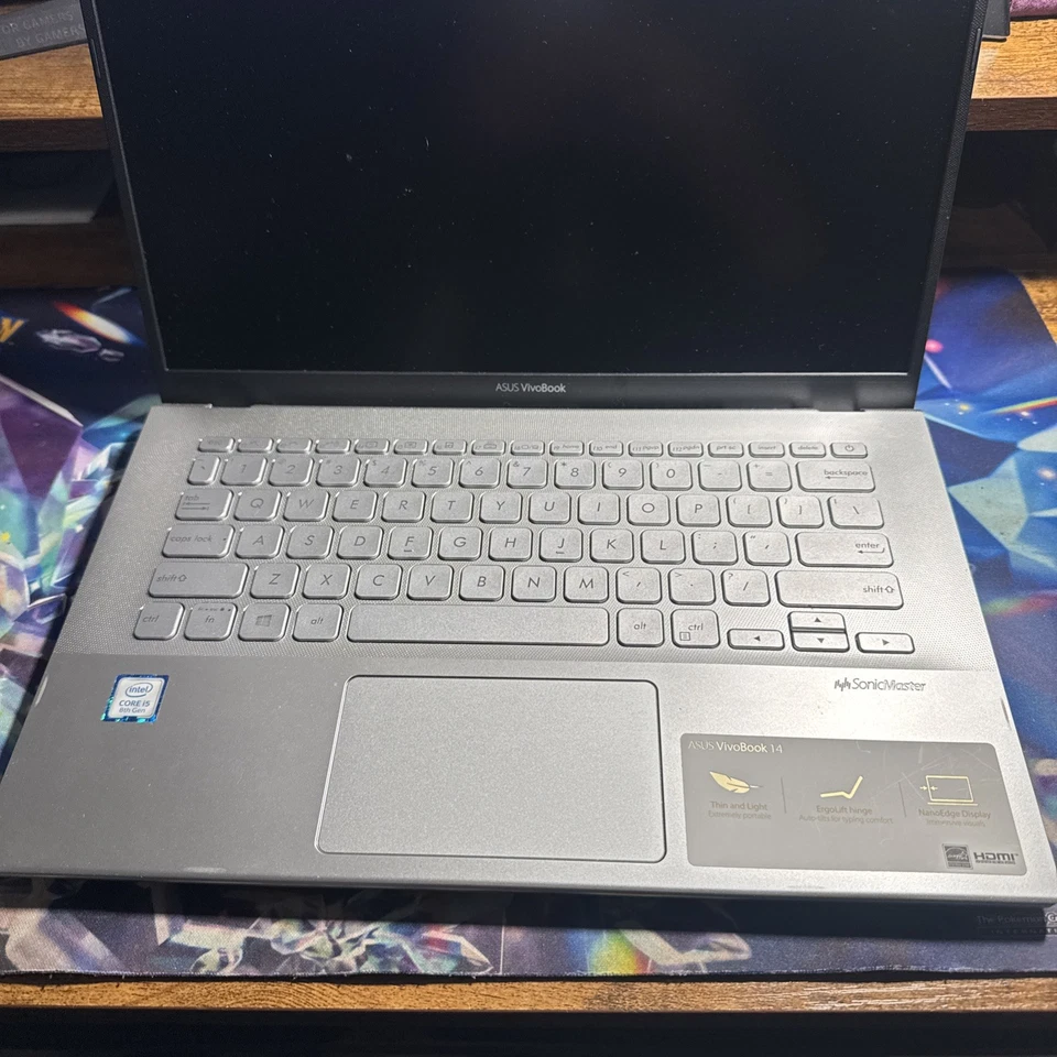 PC Notebook ASUS VivoBook 14 Sonic Master e Intel i5 8va Generación Modelo X420U Sin HD Foto 3 de 4
