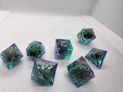 Liquid Core ''Eye'' Dice Set   7pc Polyhedral DnD Dice with Shifting Center TTRPG