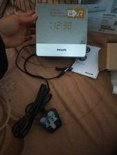 Phillips AJ3231/05 Clock Radio Alarm Mirror Finish Display Snooze Function MW FM