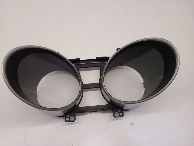 Bisel velocímetro Hyundai Tucson 2010-2015 Foto 2 de 4