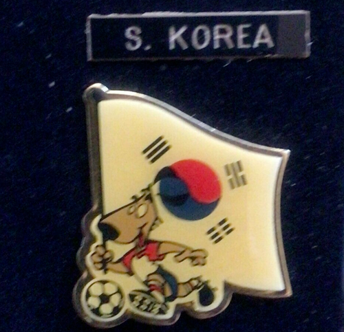 Vtg Soccer Pins FIFA World Cup 1994 USA Complete Set of 24 in Cherrywood Frame - Picture 21 of 24