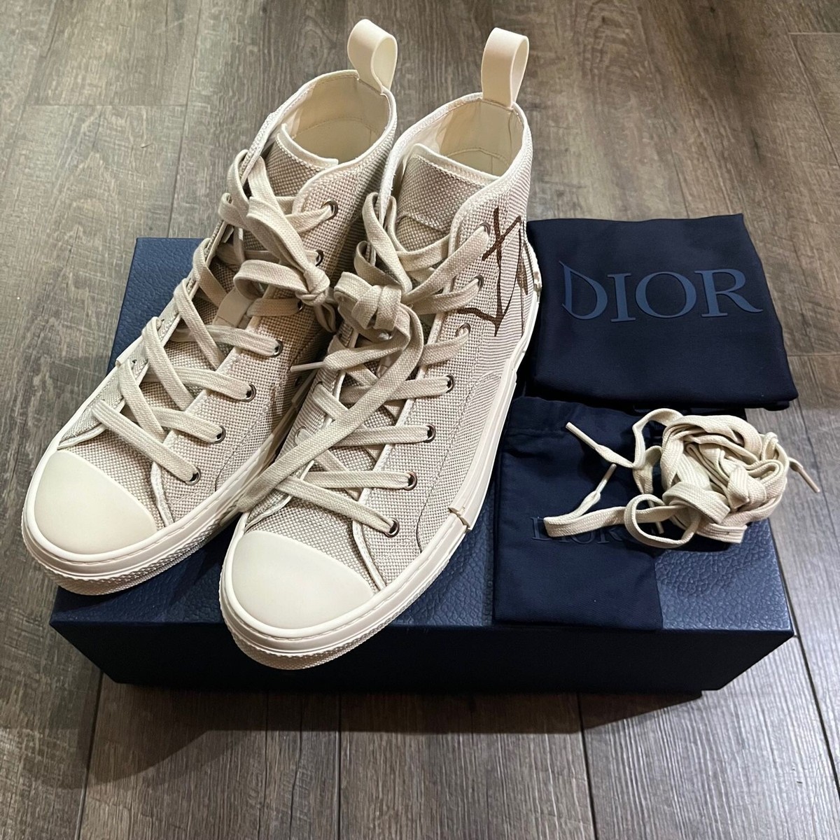 Dior × Travis Scott ,Cactus Jack B23 High Top Logo Sneakers Dior × Travis Scott ,Cactus Jack B23 High Top Logo Sneakers
