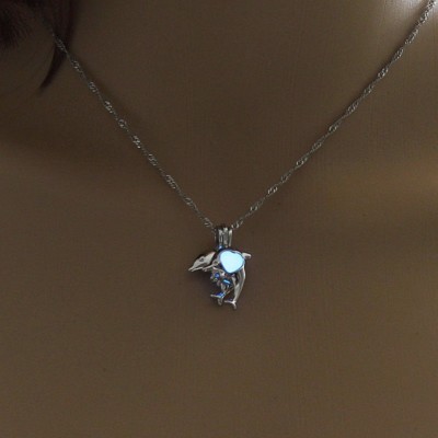 Metal 3/4'' DOLPHIN Glow in the Dark Dangle Pendant 18'' Necklace Luminous
