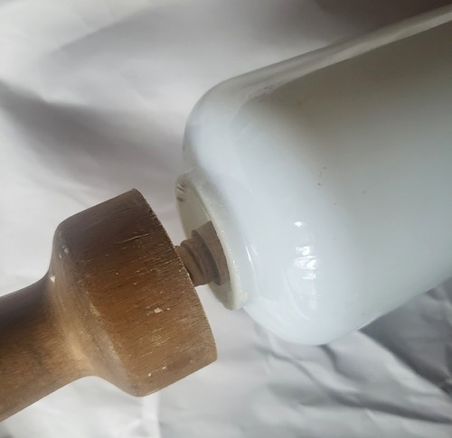 Large Antique Milk Glass Rolling Pin with Screw Off Wooden Handles - Picture 5 of 6