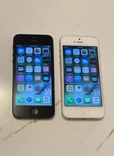 Apple iPhone 5 - 16GB, 32GB, 64GB - Black & White Unlocked/AT&T/T-Mobile A1429