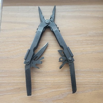 Gerber MP600 Multi Tool lack Oxide Finish