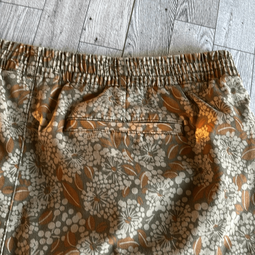 Lands' End Brown & White Bermuda Shorts Floral Print Hiking Camping Womens sz 18 - Picture 8 of 9