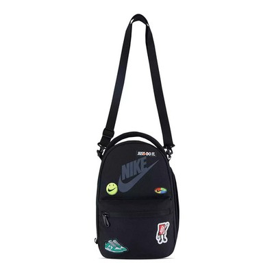 Nike Big Kids Patch Just Do It Insulated Lunch Bag Tote Hanging
