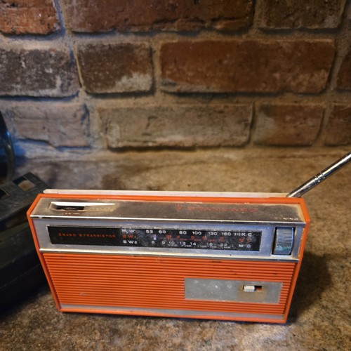 STANDARD SR-H 741 - 3 BAND - RADIO working!