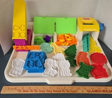 Playskool Play Doh Activity Center 1992 w/ Fun Factory + molds- 54 total pieces