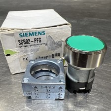 SIEMENS 3SB02-PFG Nos Surplus