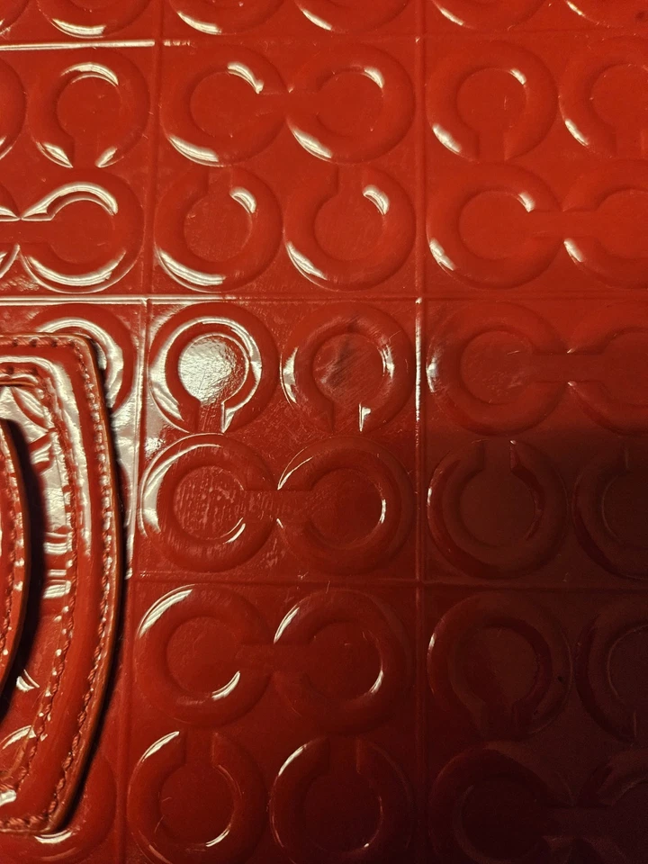 Rare Red Coach iPad 2 tablet case patent leather C Julia EUC - Image 4 of 4