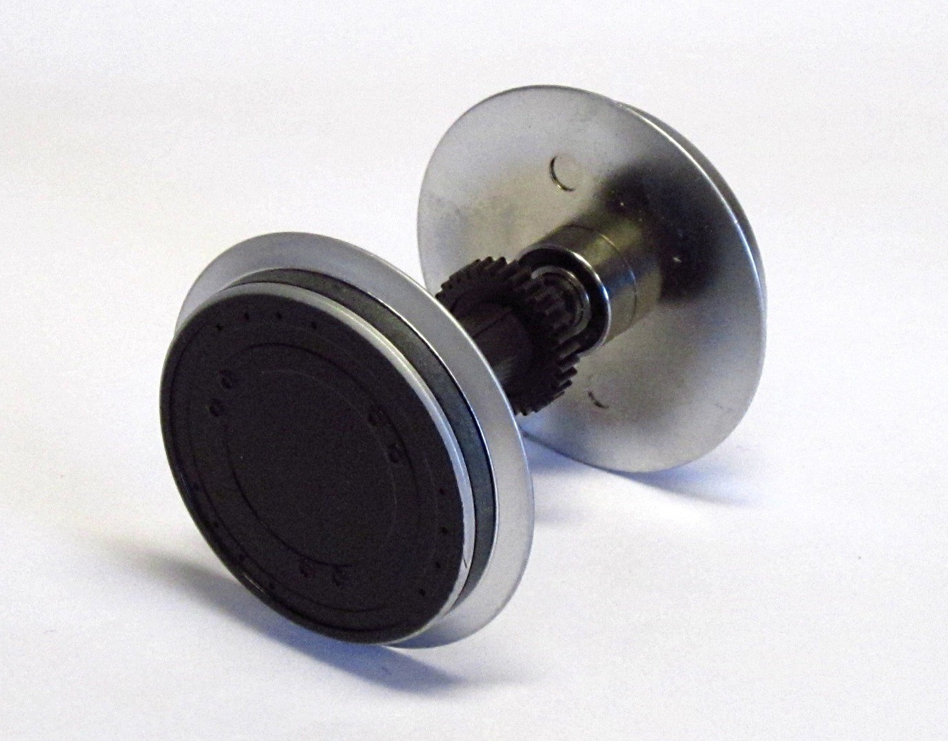 New PIKO Original G Wheel Set With Gear, Traction Tires, Ball Bearing for BR 182