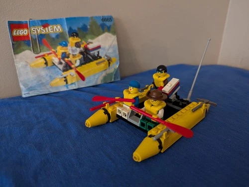 Vintage (1994) LEGO Town Recreation *River Runners* Raft set 6665  - Rare!