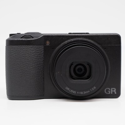 RICOH GR III Camera Black (Shutter Count:2256){ Near Mint