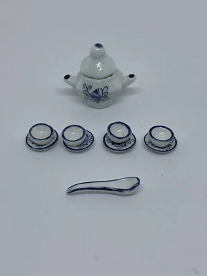 Dolls House Accessories 1/12th scale Broth Set CHA9 - Image 1 of 3