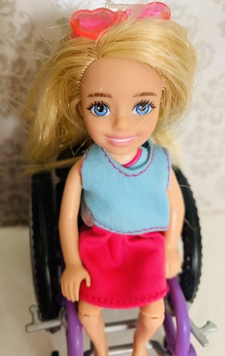 Barbie’s Doll Bundle Chelsea Barbie With Wheelchairs Poseable Articulated Dolls - Picture 6 of 6