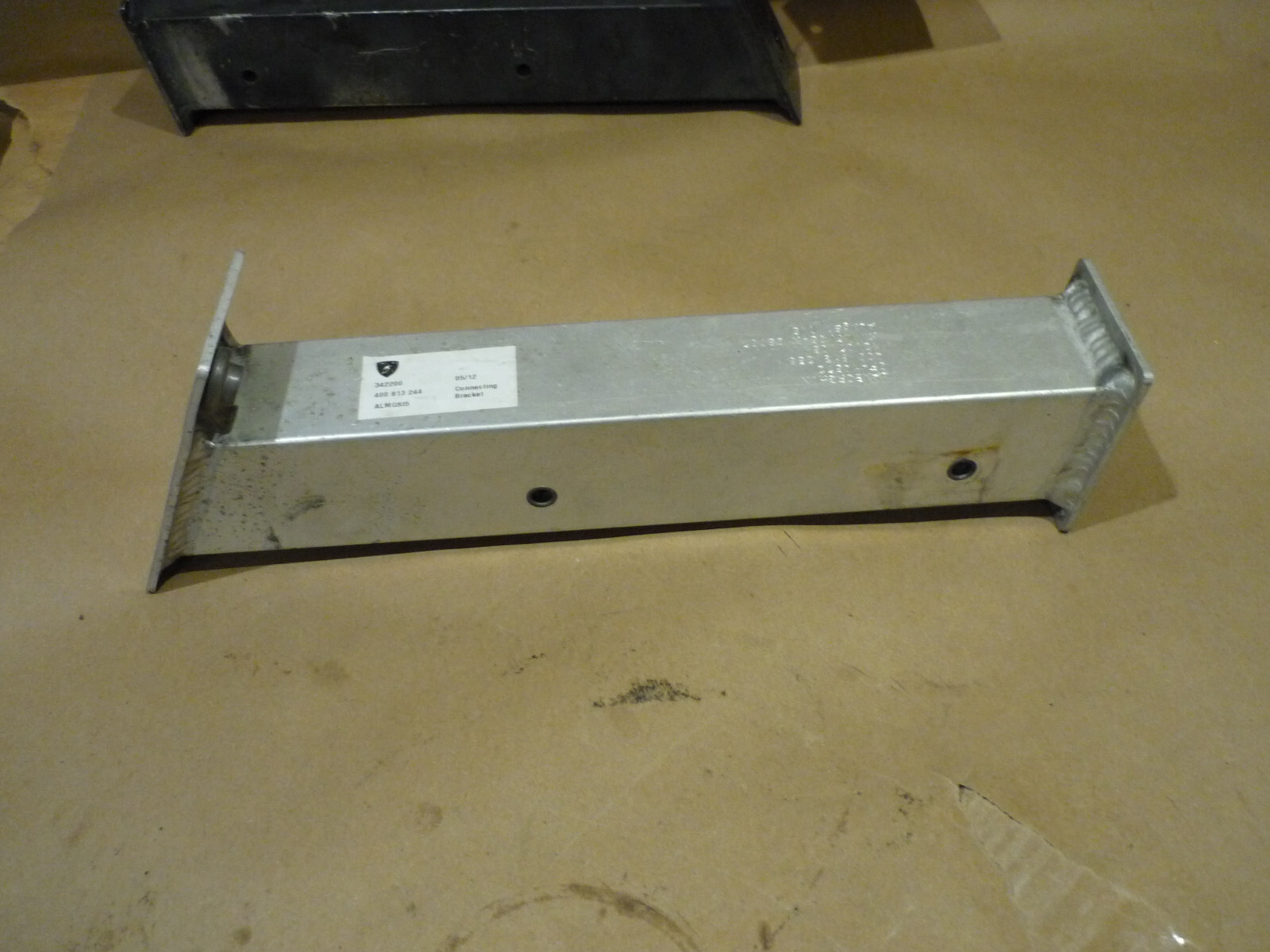 Lamborghini Gallardo - RH Rear Connecting Bracket - P/N 400813244