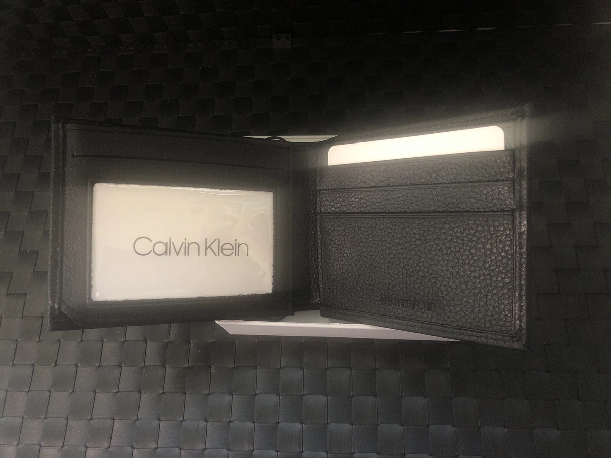 BNWT Calvin Klein Men s Aviator Billfold Rare genuine leather