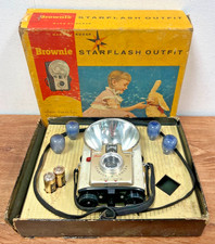 Kodak 24T Vintage Brownie Starflash Outfit Camera w 4 Bulbs in Box TESTED WORKS
