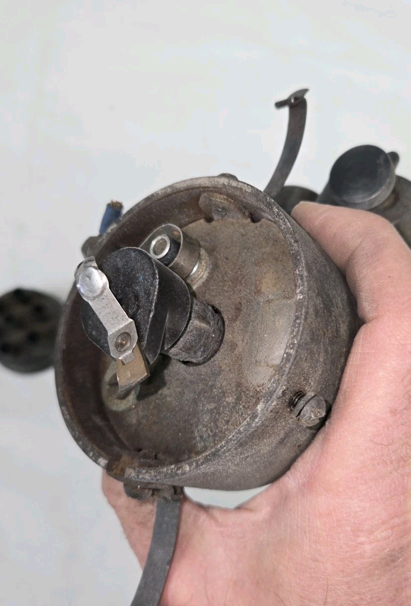 1933 Chevy 6cyl Delco-Remy Ignition Distributor 644R OEM GM