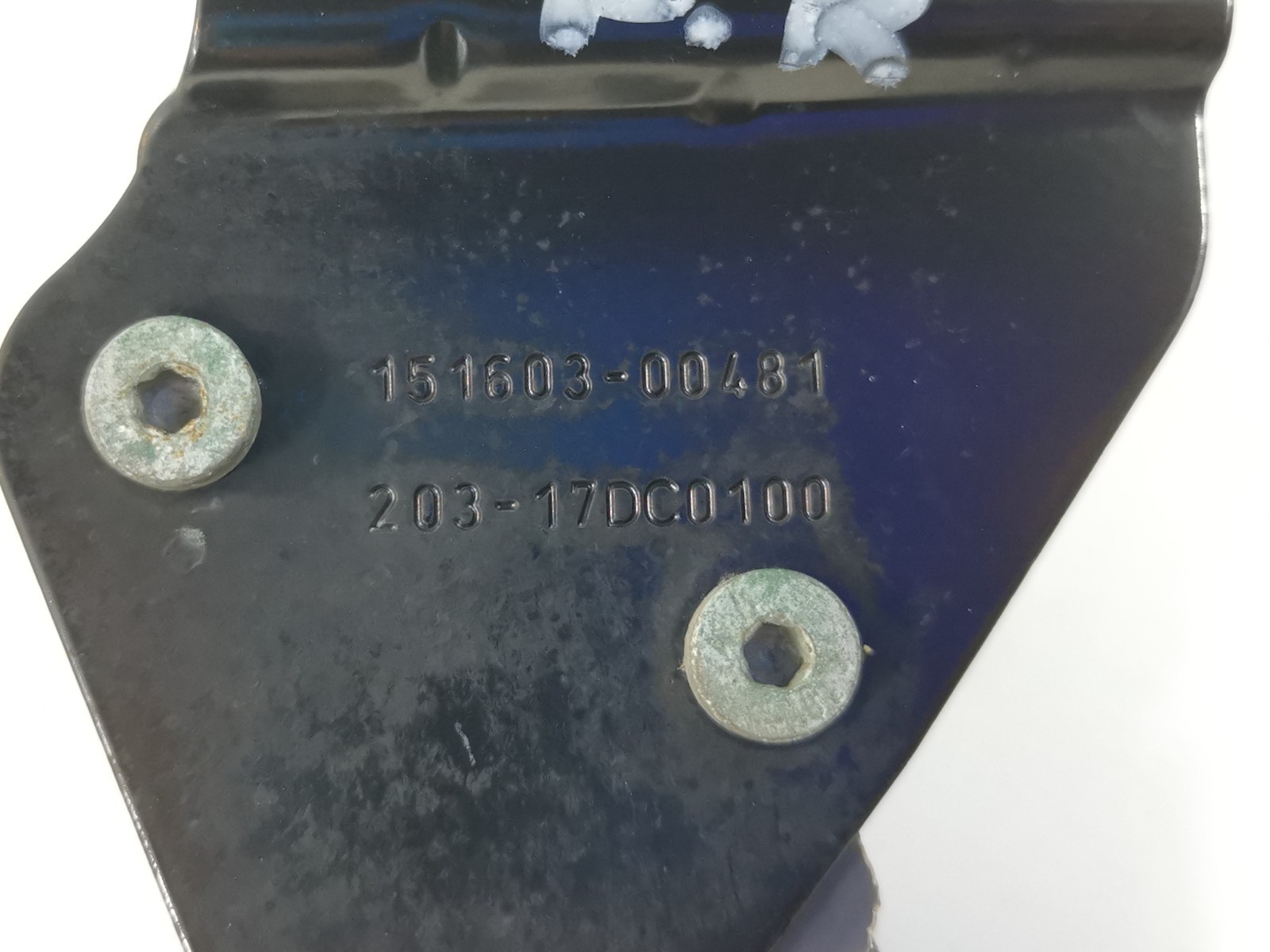 Maserati Levante 2018 Front Right Ride height sensor P/N 670037525