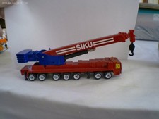 SIKU Mobile Crane - Red - 1:87 - 7 Axle - 14 Tire - Extendable