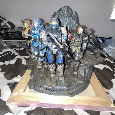 Halo Reach Noble Team Legendary Limited Edition Statue 2010 With Sniper