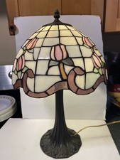 Tiffany Style Stained Glass 20" Lamp - Pink Rosebuds - Metal Base - Mint