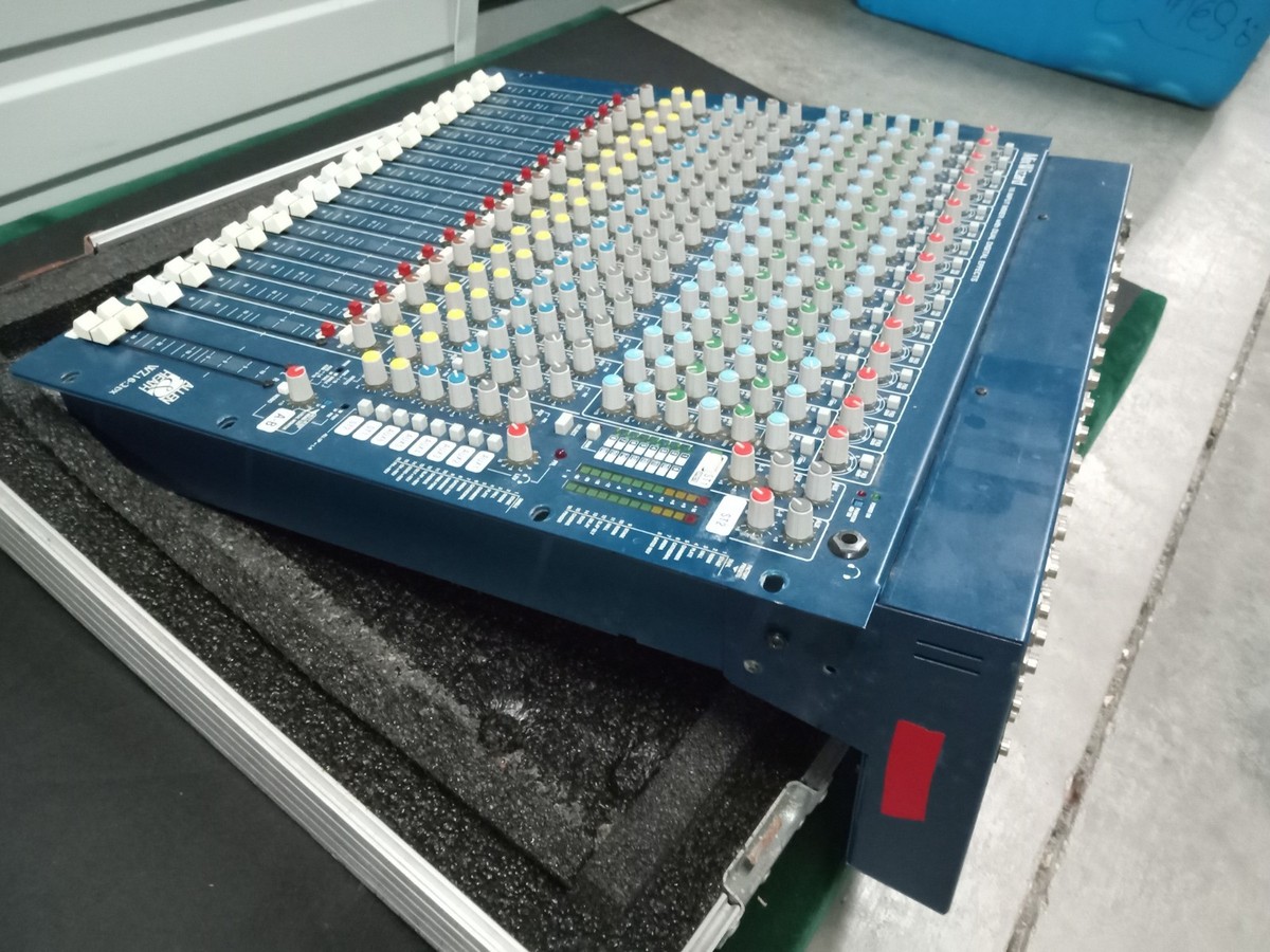 ALLEN & HEATH WZ 16.2 MIXWIZARDミキサー ALLEN & HEATH WZ 16.2 MIXWIZARDミキサー 【公式通販】