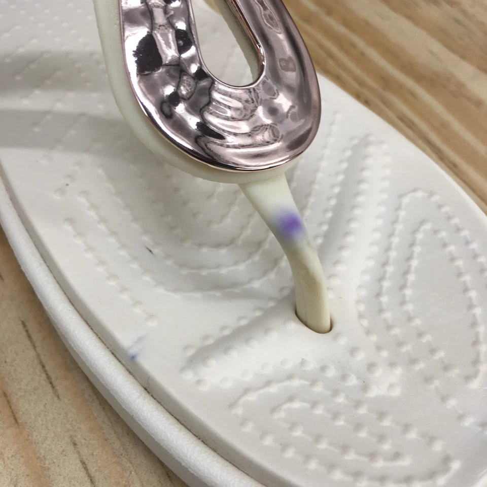 Sandalias Crocs para mujer 6 tangas blancas dobles cómodas sin cordones punta abierta informales planas Foto 4 de 4