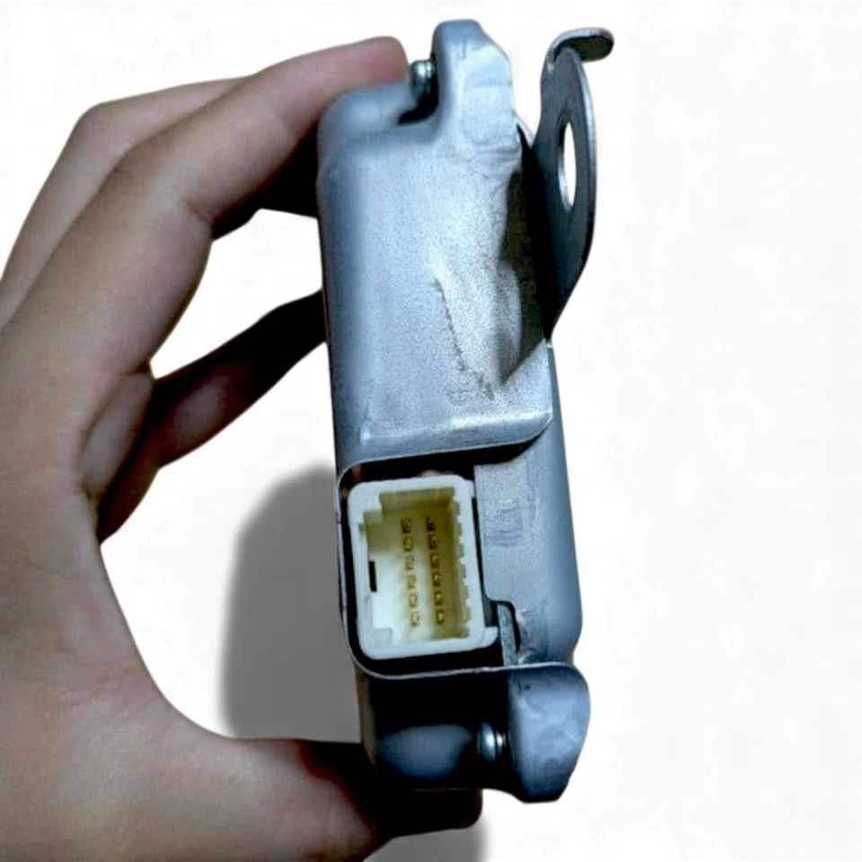 Toyota Hybrid Battery Voltage Sensor 89892-52010 Aqua tested - Image 4 of 4