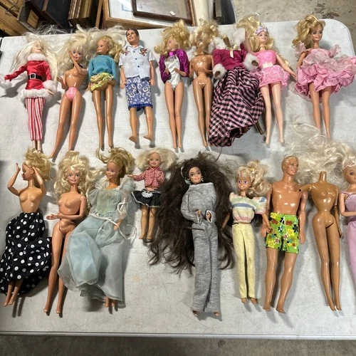Lot of 31 Vintage Barbie, Dolls, clothes, vehicles, and accessories, 90s & 2000s