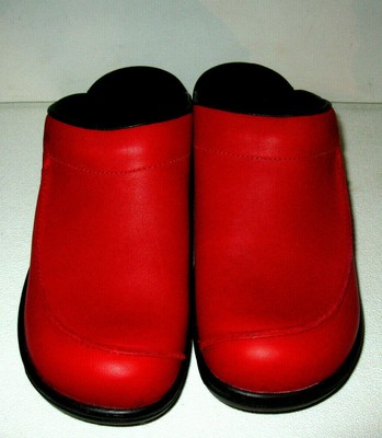 red sanita clogs