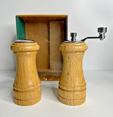 William Bounds Natural Wood 5'' Salt & Pepper Mill Lincoln Set Style 10602
