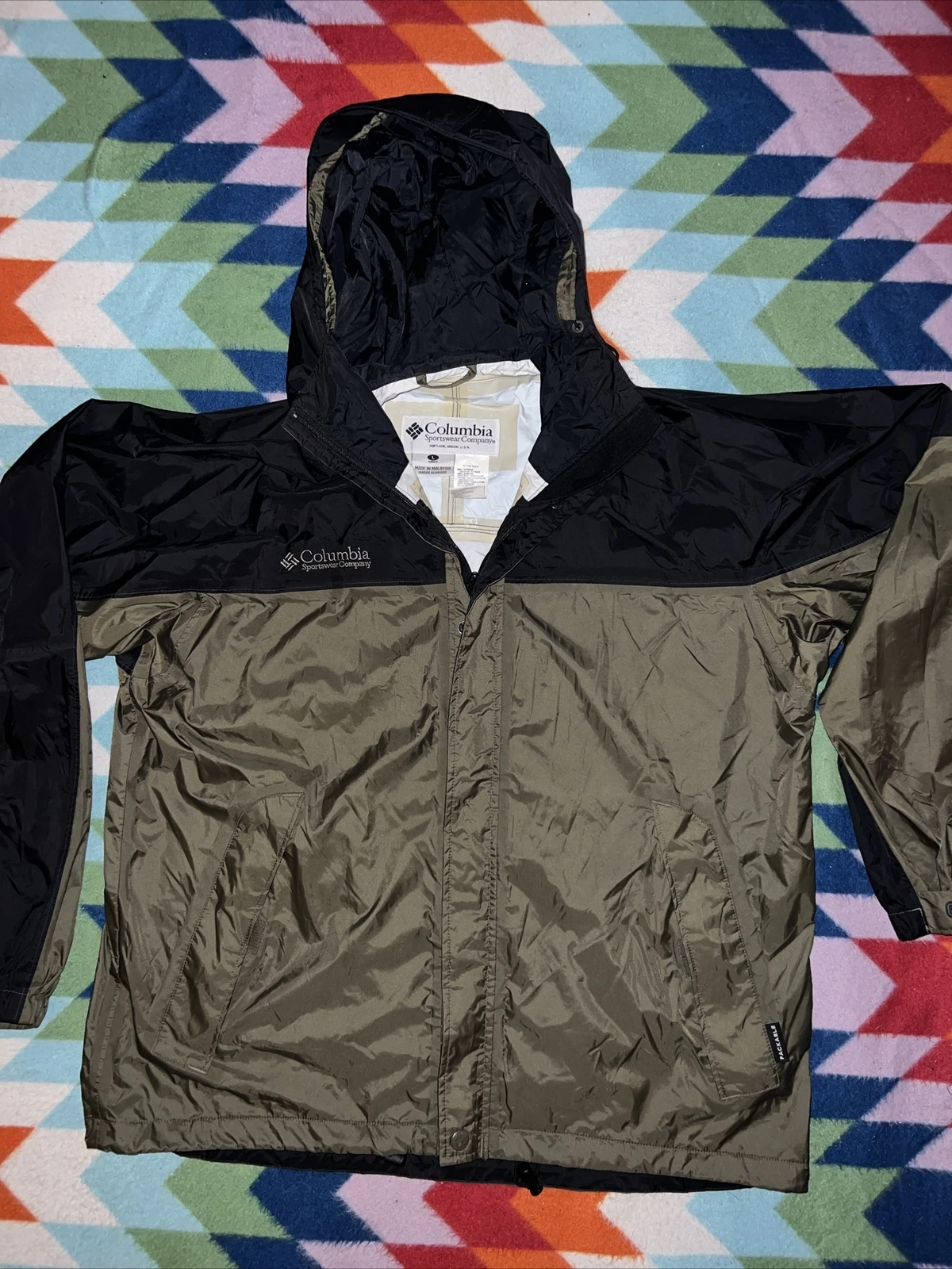 Columbia Rain Jacket Black Tan Hoodie Adjustable Windbreaker Large