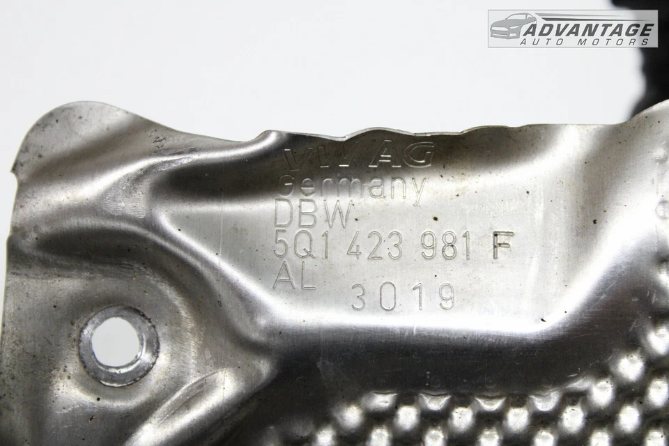 2017-2019 VOLKSWAGEN GOLF ALLTRACK POWER STEERING GEAR RACK HEAT SHIELD OEM - Image 4 of 4